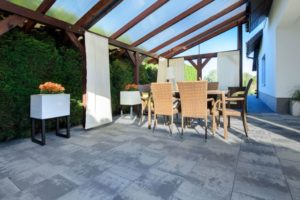 Polbruk_Lamell(6) Geometryczne, minimalistyczne w wyrazie, utrzymane w szarej tonacji, wielkoformatowe czy nieco mniejsze?